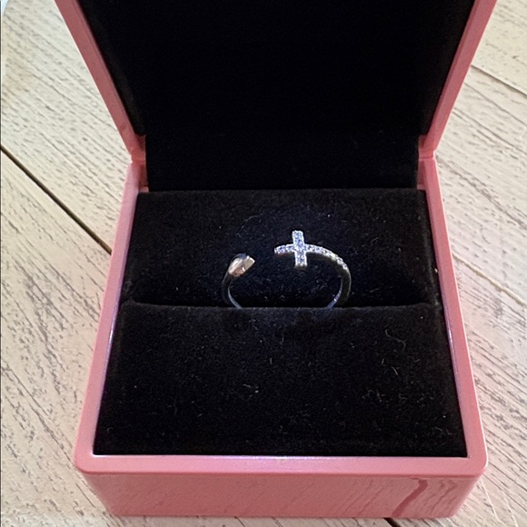 jcpenney Jewelry - Sterling Silver marked 925 Heart and Cross Ring with CZ Stones 8/9